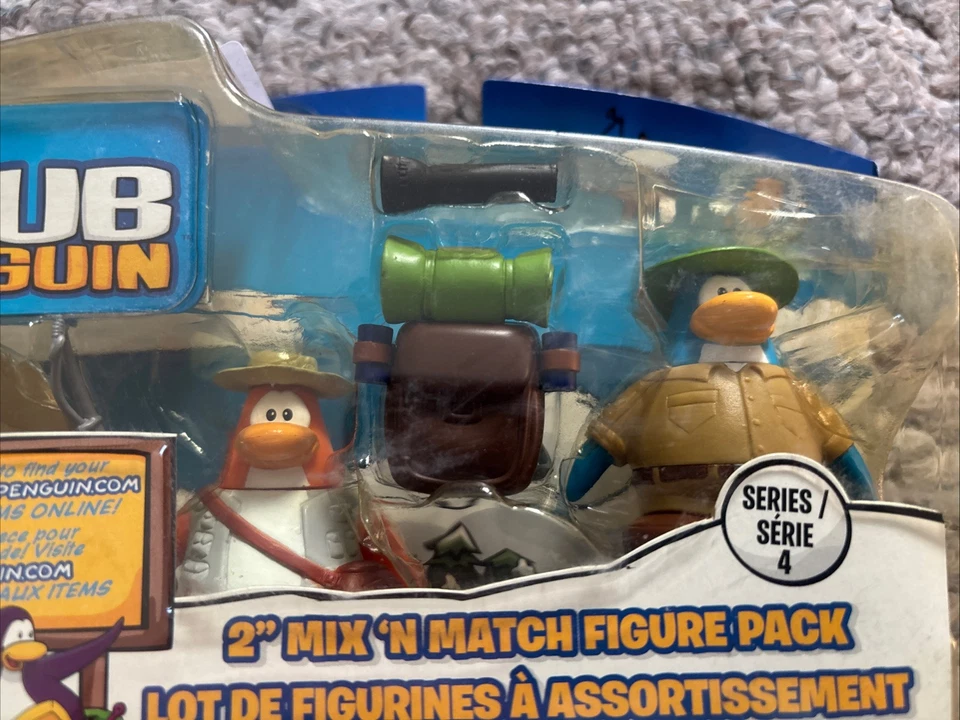 Cámper y pescador Disney Club Penguin Mix 'N Match serie 4 Foto 2 de 3