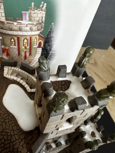 Vintage Dept. 56 Dickens Village Heathmoor Castle 58313 with box light 1999 - Picture 20 of 24
