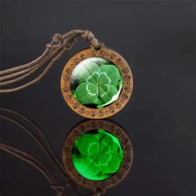 Collar colgante de madera trébol hoja de la suerte boho trébol joyería para hombre y mujer Foto 2 de 4