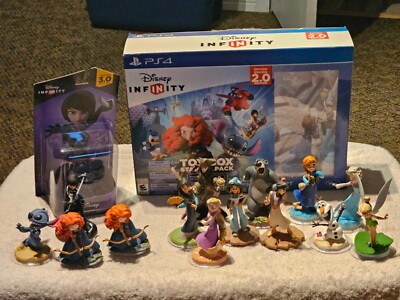 Disney Infinity - 2.0 Edition Toy Box Starter + Figures lot (PlayStation 4, PS4)