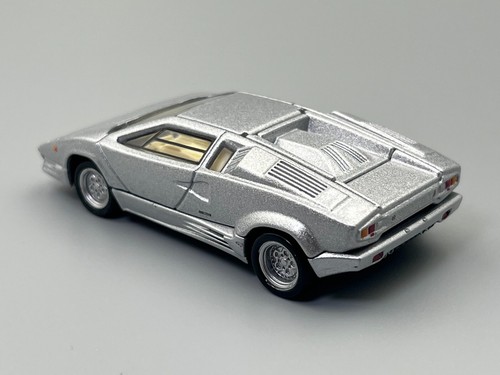 Lamborghini Countach 25th Anniversary Tomica Premium 1/61 scale - Picture 9 of 17