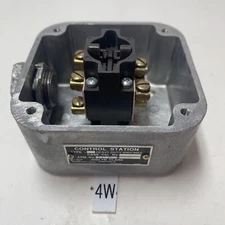 *NEW-Missing Top W/Button* Dahner / Joslyn Clark 1RN-2 BUL 100-RN Emergency Stop