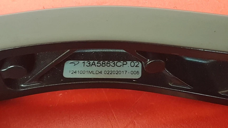 McLaren 570GT 2017 cupé de 2 puertas conductor brazo limpiaparabrisas delantero fuera de juego Foto 2 de 4