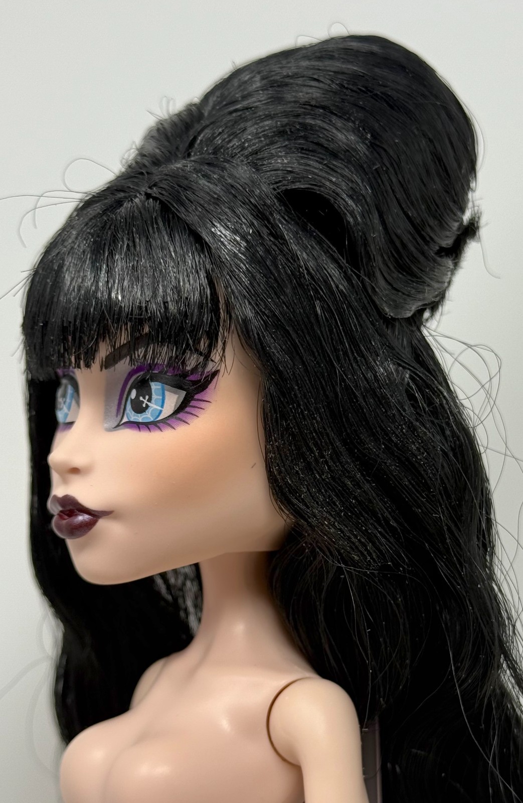 Monster High 2025 Skullector Elvira Mistress of the Dark Nude Doll Bat Tattoo