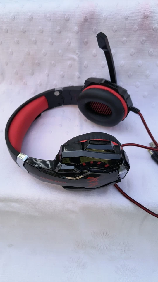 KOTION EACH Pro Gaming Headset w Microphone - Image 2 of 4