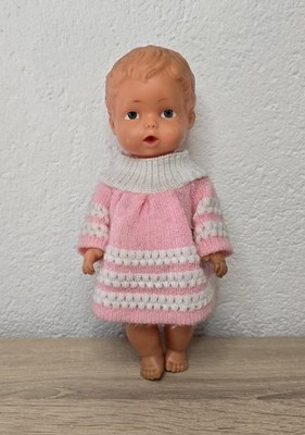 Nette Kunststoff Puppe E.S. Doll 24 cm Schlafaugen Sammler Vintage 