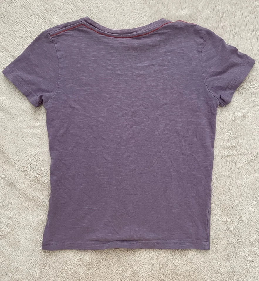 Camiseta básica Boden masculina manga curta roxa tamanho 9-10Y - Imagem 4 de 4