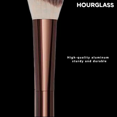 HOURGLASS No. 15 Liquid Blush Brush, Angled Contour Brush, Loose Powder Brush