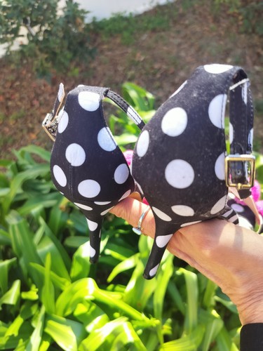 Betsey Johnson Blk Pok A Dot Heels With Pink Pom Poms 10.5 - Picture 9 of 11