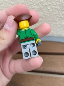 LEGO Pirates Bluecoat Governor's Daughter & Pirate Gunner Minifigures 70412