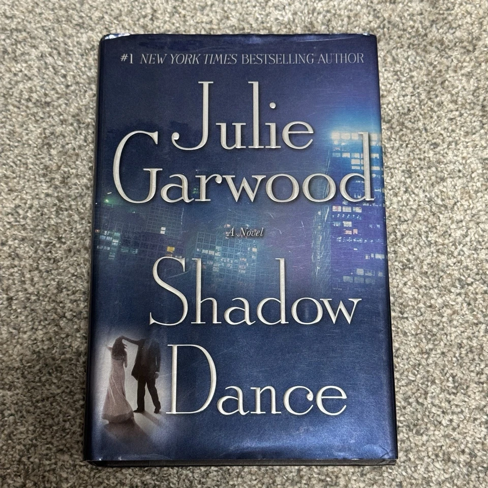 Lot 11 Hardcover Books Coulter Cornwell Hoag Robb Garwood Thriller Crime Mystery — 第 3/4 张图片