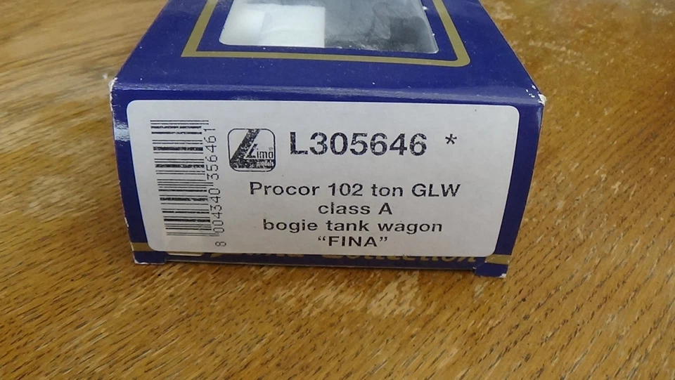 LIMA L 305646 Procor 102 ton GLW class A FINA bogie tank wagon (mint in box) - Image 2 of 4