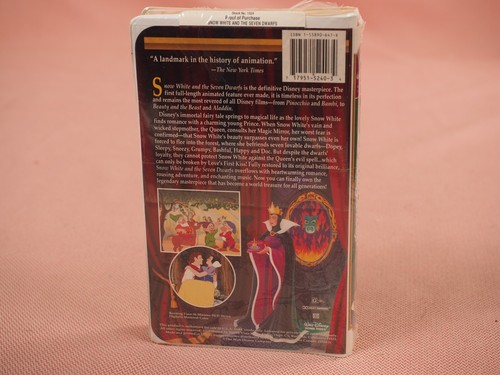 Walt Disney's Snow White and the Seven Dwarfs Masterpiece Collection VHS SEALED - Picture 2 of 8