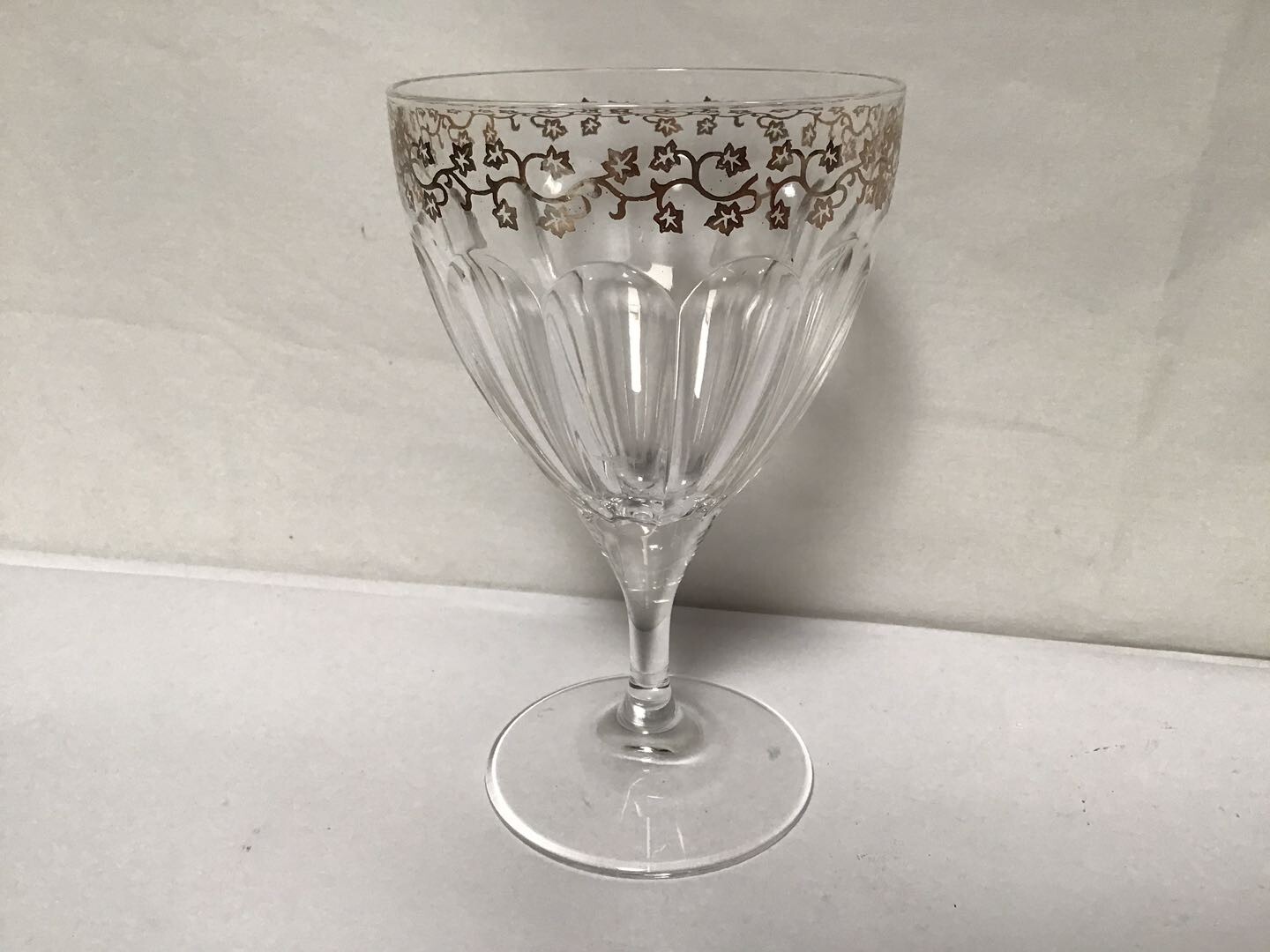EE56 Vintage Crystal Goblets With Gold  Leaves Trim Set of Only One