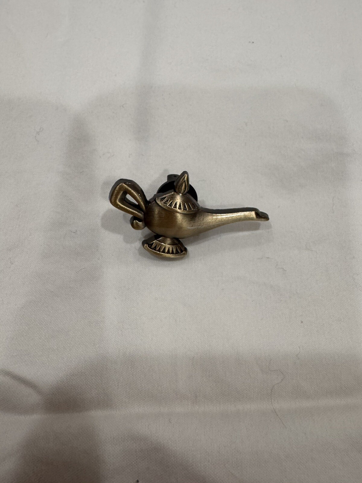 Disney Treasure DVC First Wave Aladdin Lamp Pin Disney Cruise Line