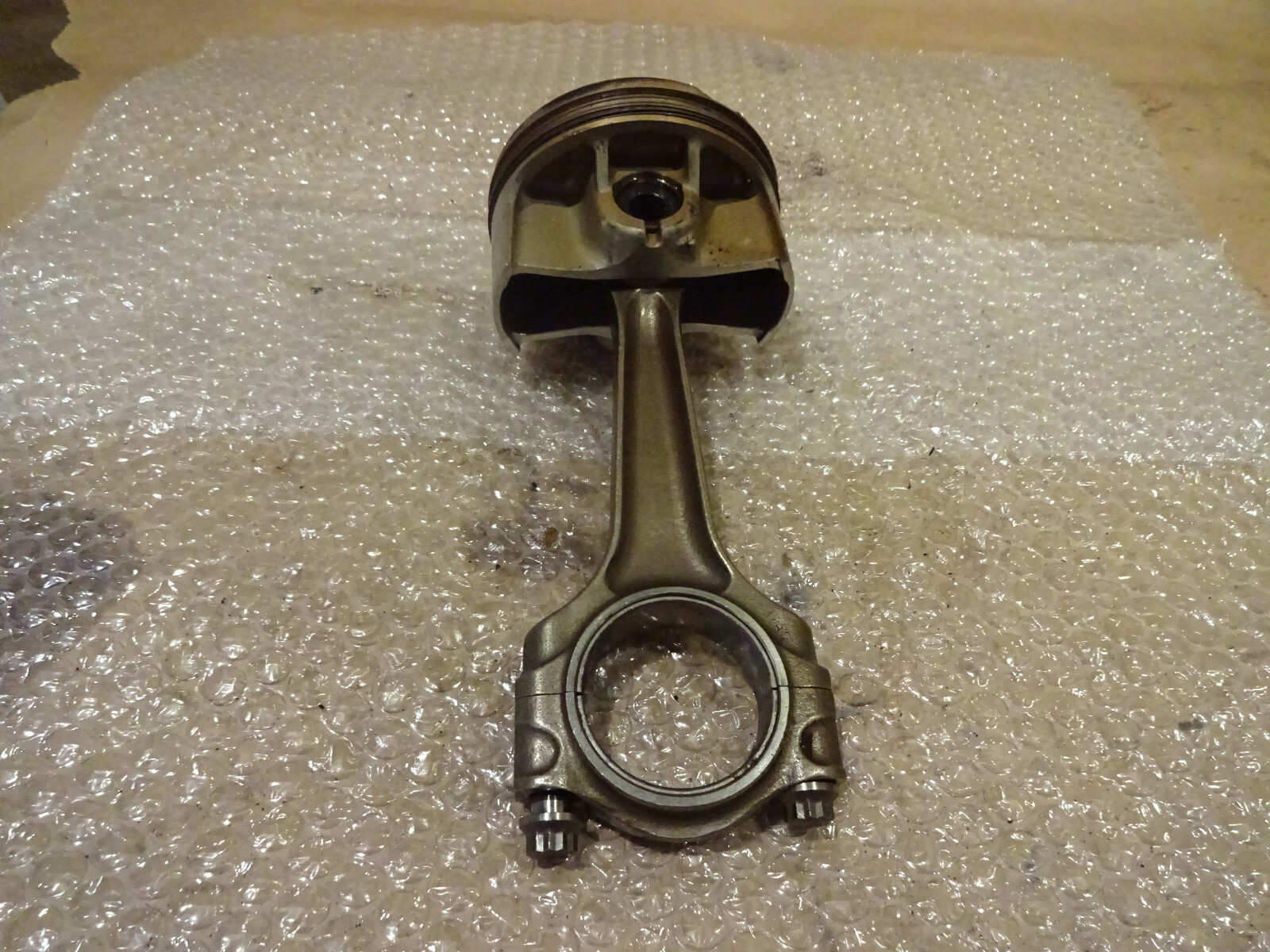 Maserati 4200, Quattroporte-LH Engine Piston & Con Rod Cyl# 8 -P/N 198412-192402