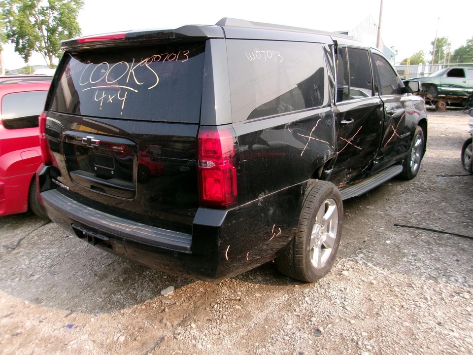 Used Front Right Fender fits: 2017 Chevrolet Suburban 1500 Front Right Grade B Foto 4 de 4