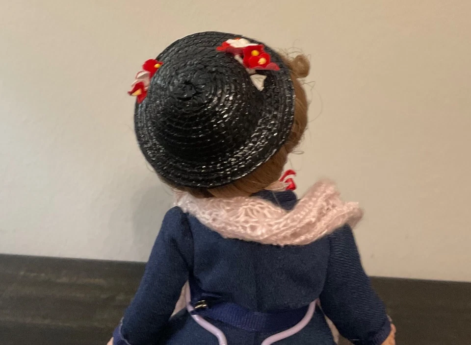 Muñeca Mary Poppins Madame Alexander 9" Cissette Azul Conjunto Paraguas Alfombra Bolso Foto 3 de 4