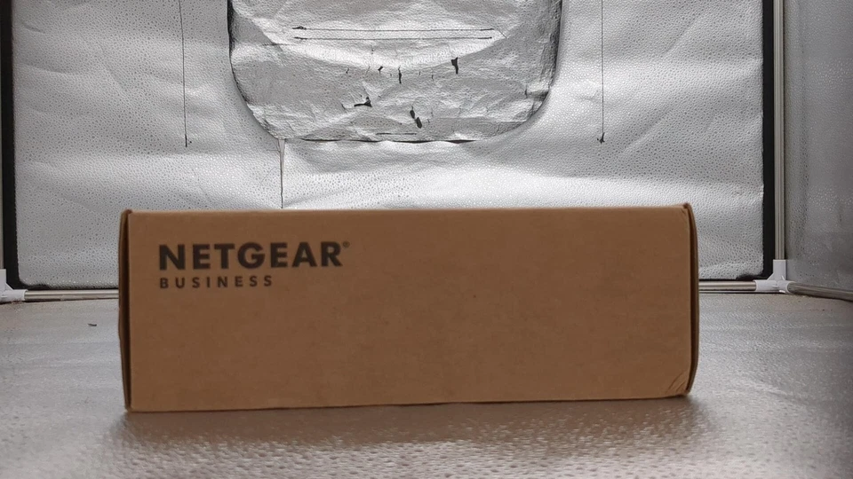 Netgear 8-port Ultra60 Poe Multi-gigabit Ethernet Plus Switch (ms108eup) - Image 2 of 4