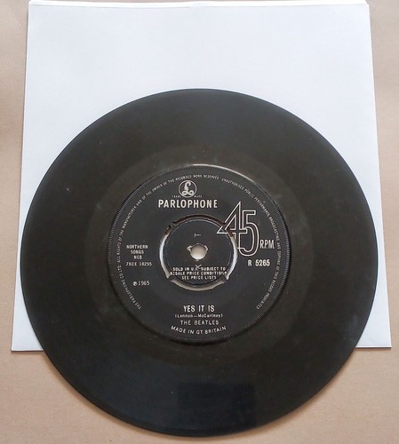 Ticket To Ride The Beatles single record disc 7" 45 Yes It Is Parlophone 1965 - Picture 2 of 2