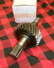 GM NP205 TRANSFER CASE INPUT SHAFT 10 SPLINE 99646/311670C/U205108C