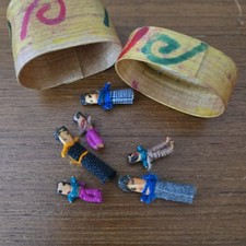 6 Vintage GUATEMALAN WORRY DOLLS Trouble Dolls In Wooden Box With Story Handmade