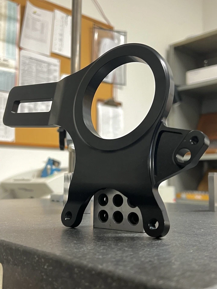 2018+ Honda Cb1000r 84mm Billet Underslung Caliper Bracket Kit - Изображение 3 из 4