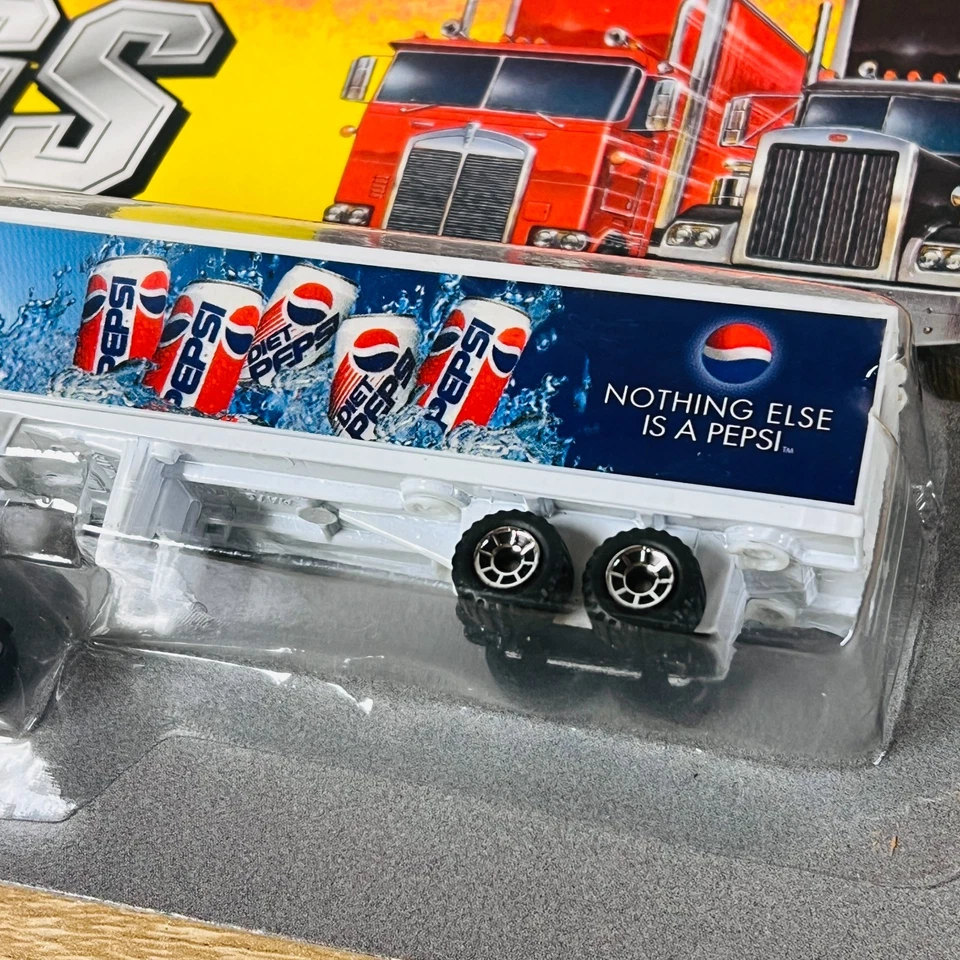 Ford Aeromax Pepsi Super Rigs White Matchbox Convoy Container Transporter - Image 3 of 4