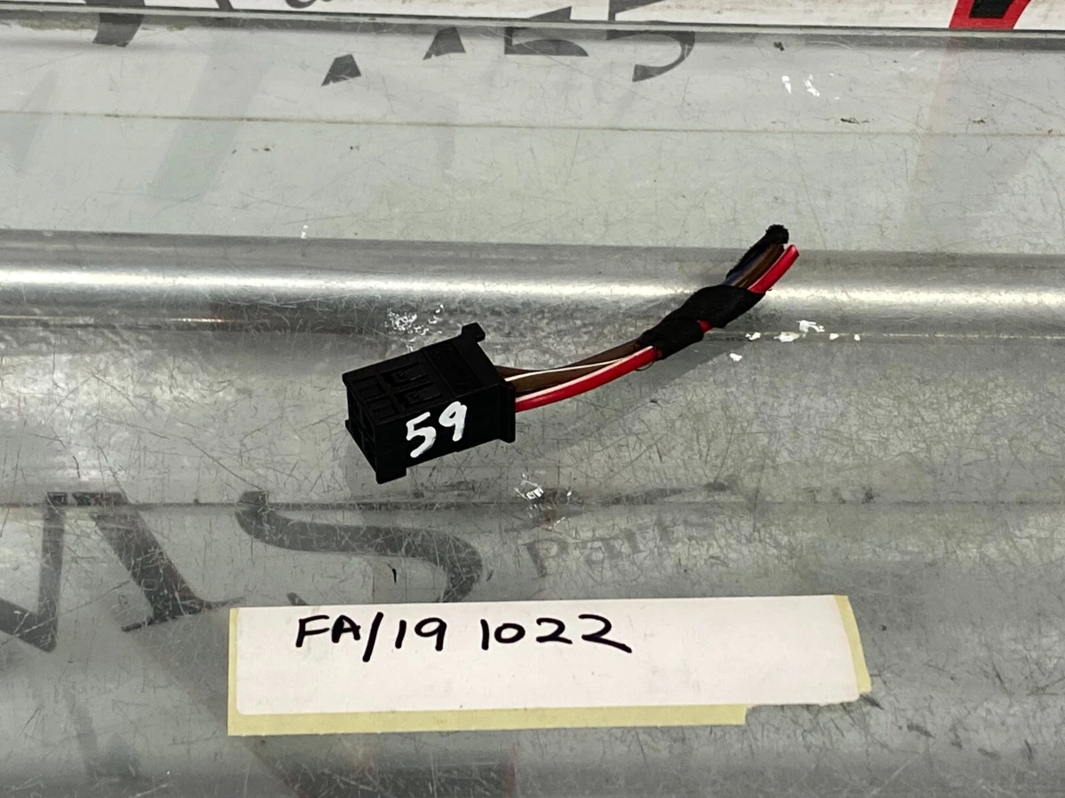 AS) GENUINE MERCEDES BENZ WIRING LOOM PLUG CONNECTOR A2205453928 