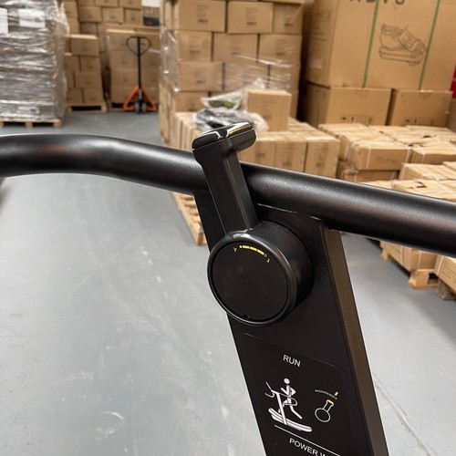 New ADVG Curved Runner Treadmill With 9 Gears and 2 Year Warranty. UK Stock. - Picture 4 of 12