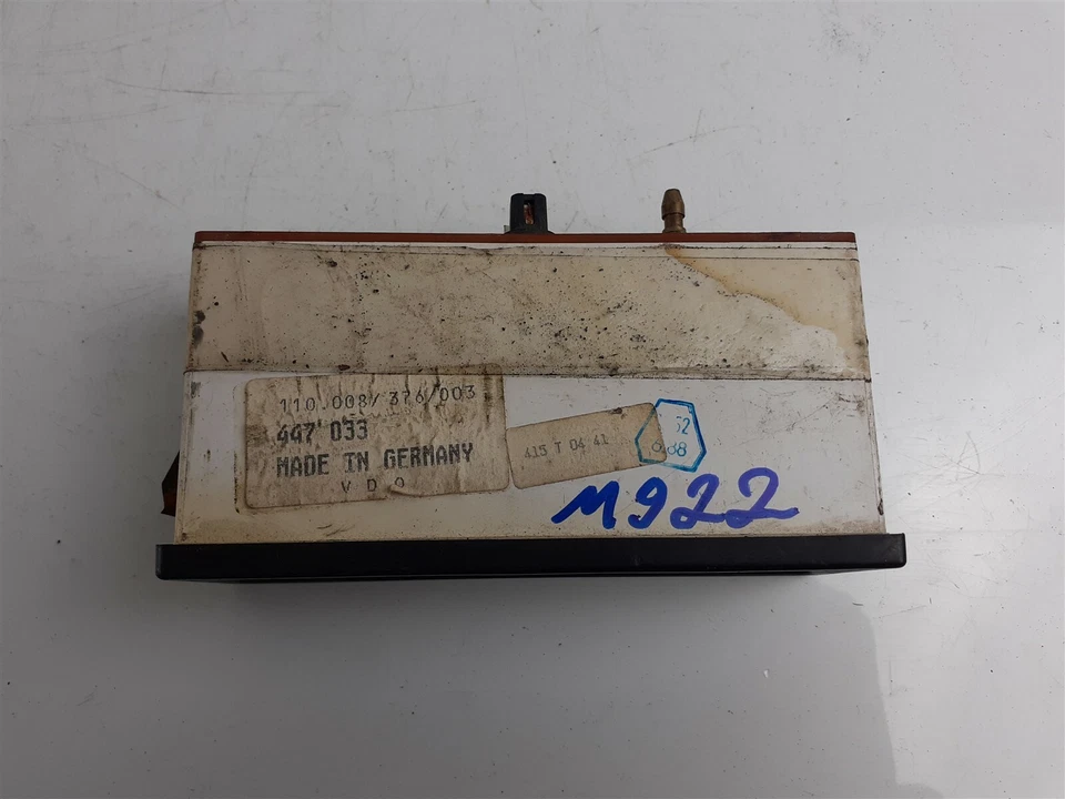 M922 VOLVO SPEEDOMETER 447033 - Image 2 of 4