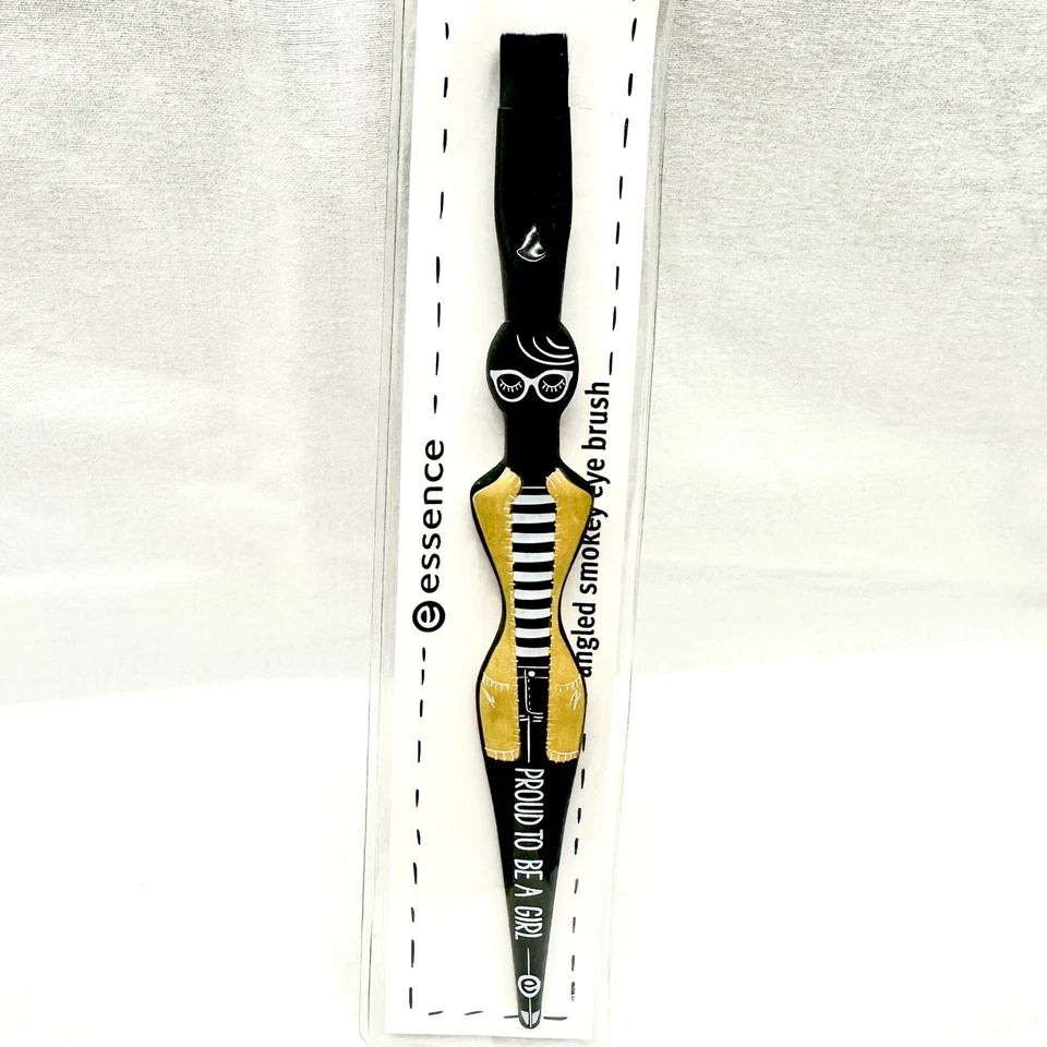 Vegan Angled Smokey Eye Brush Makeup Beauty Girl Squad limited edition Beautiful - Image 4 of 4