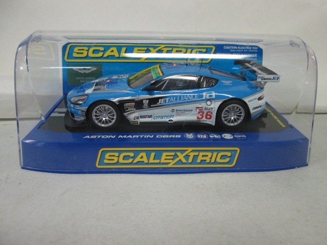 scalextric aston martin dbr9