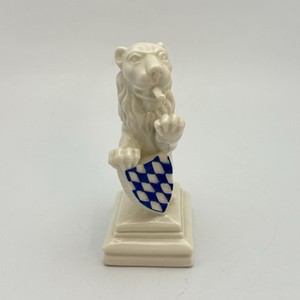 ニュンヘンブルグ Nymphenburg 置物 ライオン 陶器 フィギュリン Nymphenburg Lion | eBay