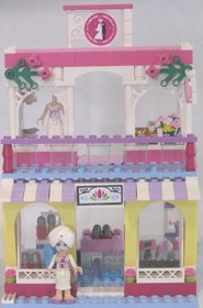 New/ without the box. complete Lego Friends Heartlake Mall 41058.