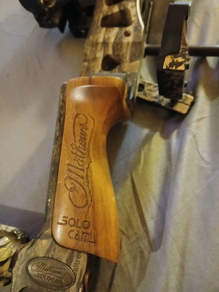 Mathews Solo Cam SQ 2 Compound  Bow  - Image 3 of 4