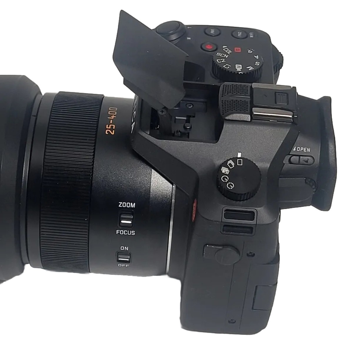 Leica V-Lux Typ 114 digital camera
