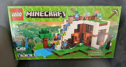 Neu im Karton ~ LEGO Minecraft: The Waterfall Base (21134) ~ versiegelt ~ Steve ~ Alex ~ Zombie