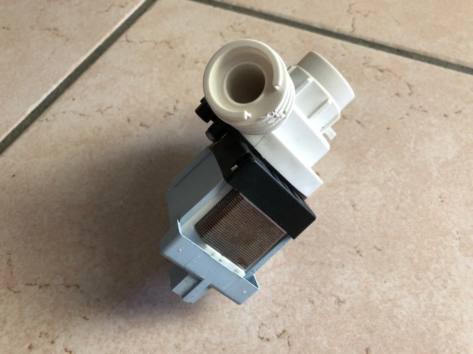 Bomba de escape para lavavajillas SMEG ST946 - Imagen 4 de 4