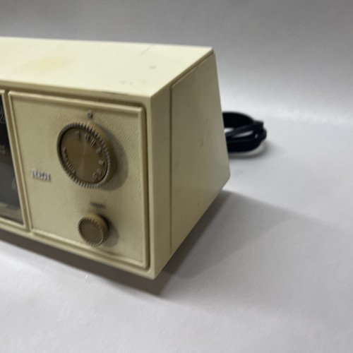 RCA Coffee Time Kitchen AM ClockRadio Alarm Retro MCM RDZ 404Y Atomic Vintage - Picture 6 of 8