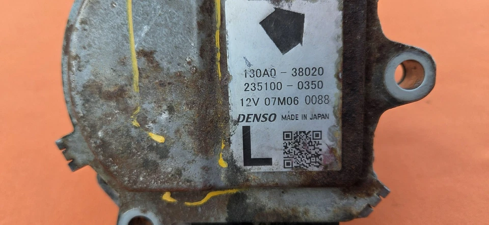 OEM 2007 2008 2009 LEXUS LS460 Left Camshaft Timing Solenoid VALVE 130A0-38020 - Imagem 2 de 4