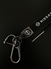 Nissan Schlüsselanhänger aus Leder – Schwarz, Neu, perfektes Geschen