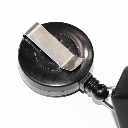 Pool Chalk Holder with Clip and Retractable String for Hexagon Billiards Chalk - Picture 4 of 7
