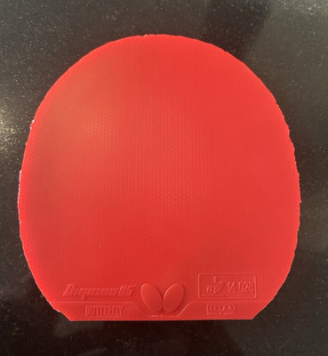 Butterfly Dignics 05 Noppen Innen Offensiv Tischtennis-Belag Rot 2.1 mm