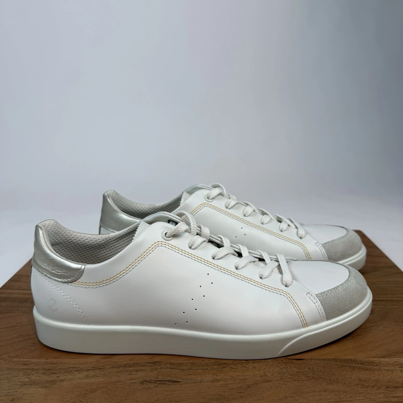 New Womens Ecco Street Lite White/Silver Leather Sneakers Shoes EU 42 US 11-11.5
