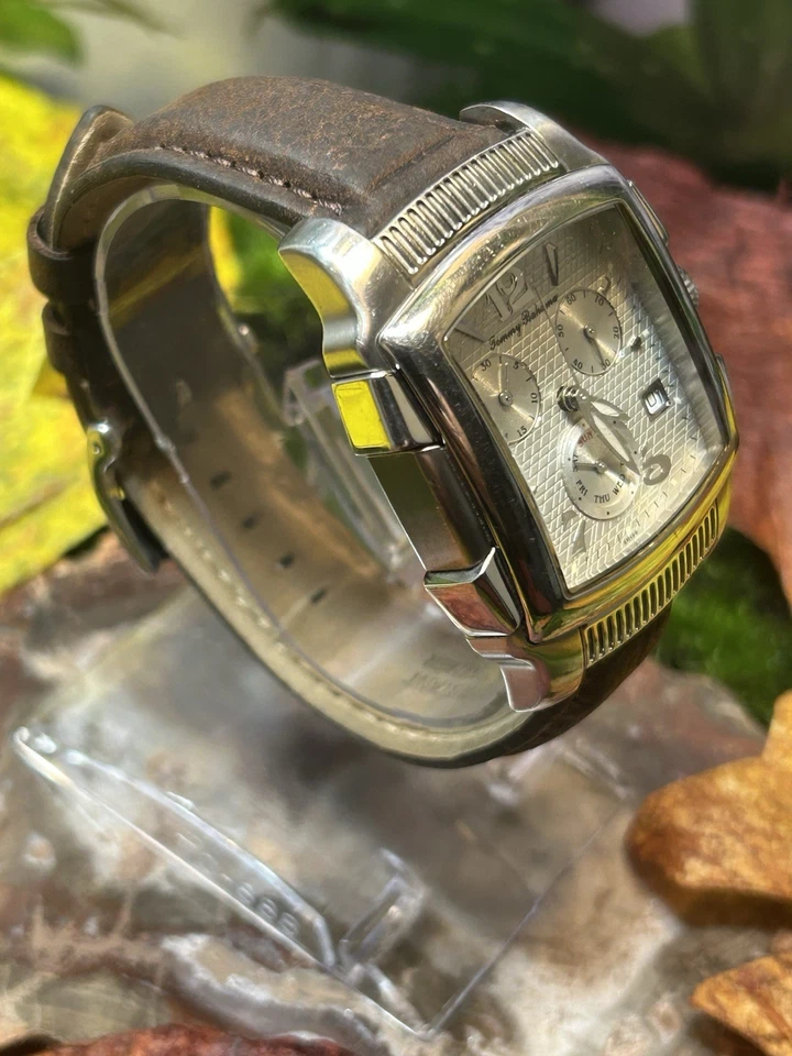 Vintage Men’s Silver Tone Tommy Bahama Swiss Tank Style Quartz Watch. Runs Great - Image 4 of 4