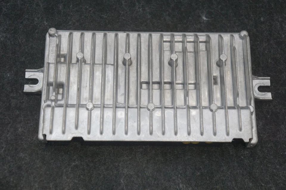 Driver Assist Surround View Module L8B219J249 Land Rover Defender L663 2020-2023 - Image 3 of 4