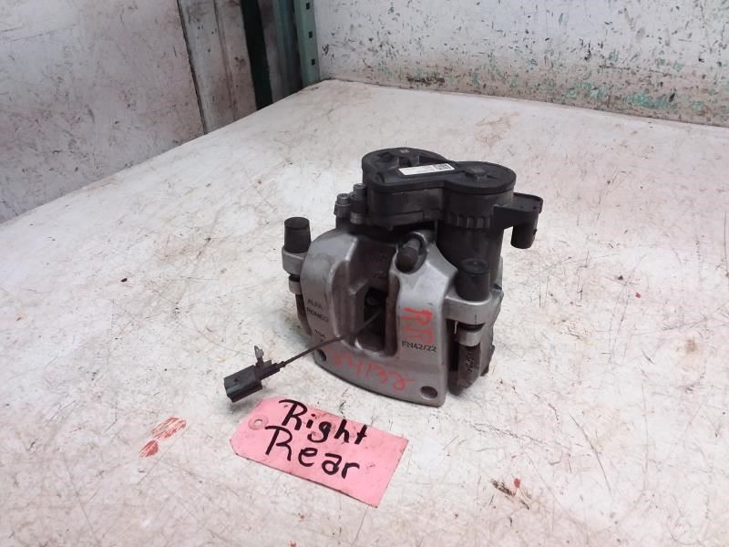 2023 MASERATI GRECALE Passenger Right Side Rear Brake Caliper OEM with Bracket 