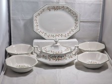Johnson Brothers Eternal Beau Lidded Tureen + Serving Dish + 4 Soup/Cereal Bowls