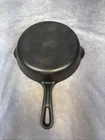 Griswold No. 5 Cast Iron Skillet 724 Erie PA Sits Flat